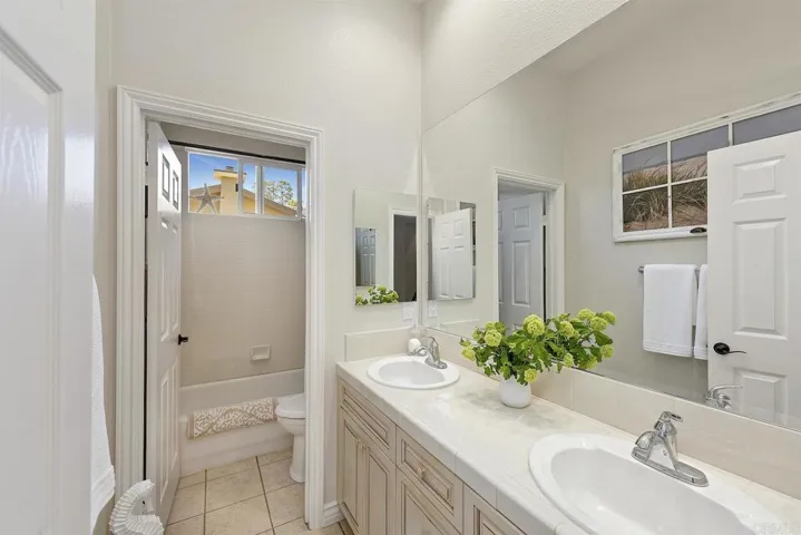 1435 Ravean Court, Encinitas, California 92024