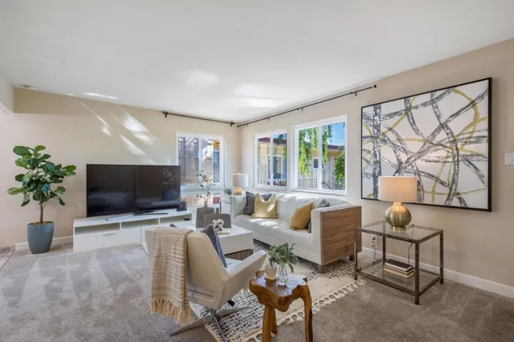 3049 Los Prados Street 223, San Mateo, California 94403