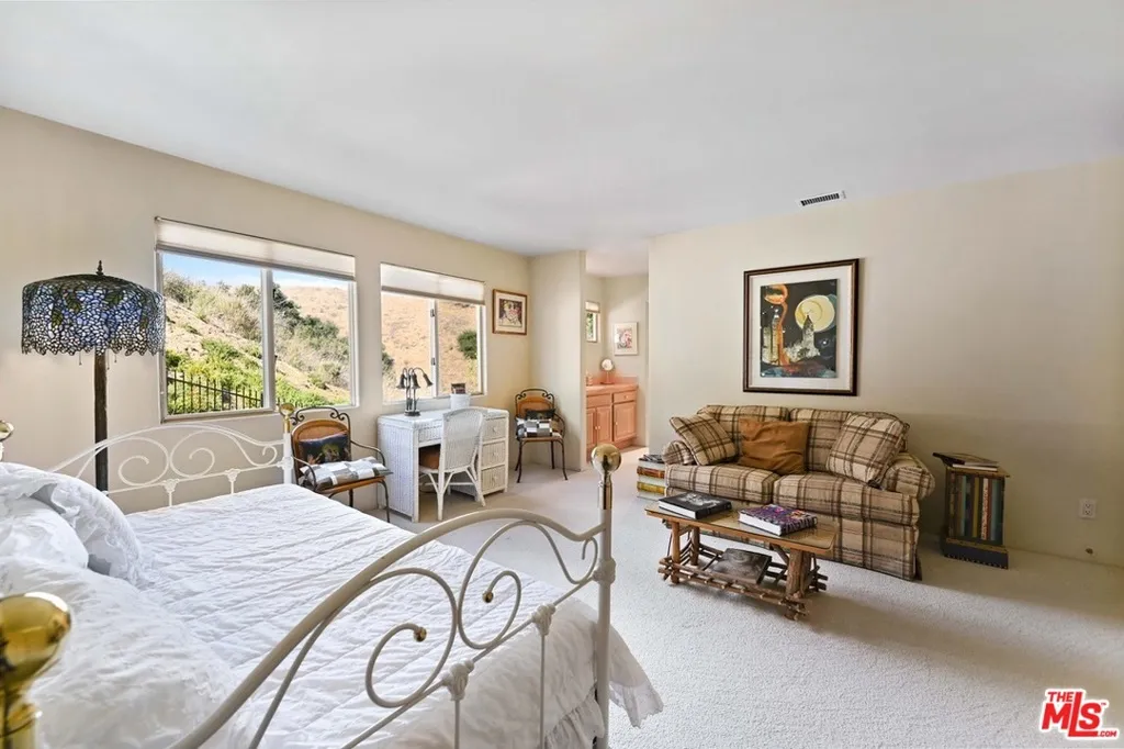 26763 Mulholland, Calabasas, California 91302 home-pic-20