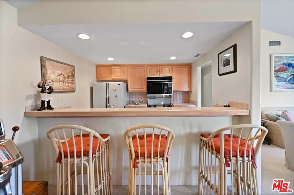 26763 Mulholland, Calabasas, California 91302 home-pic-26