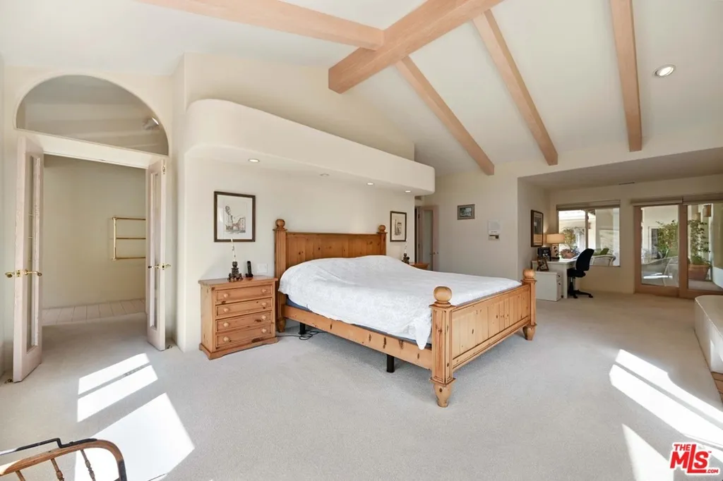 26763 Mulholland, Calabasas, California 91302 home-pic-11