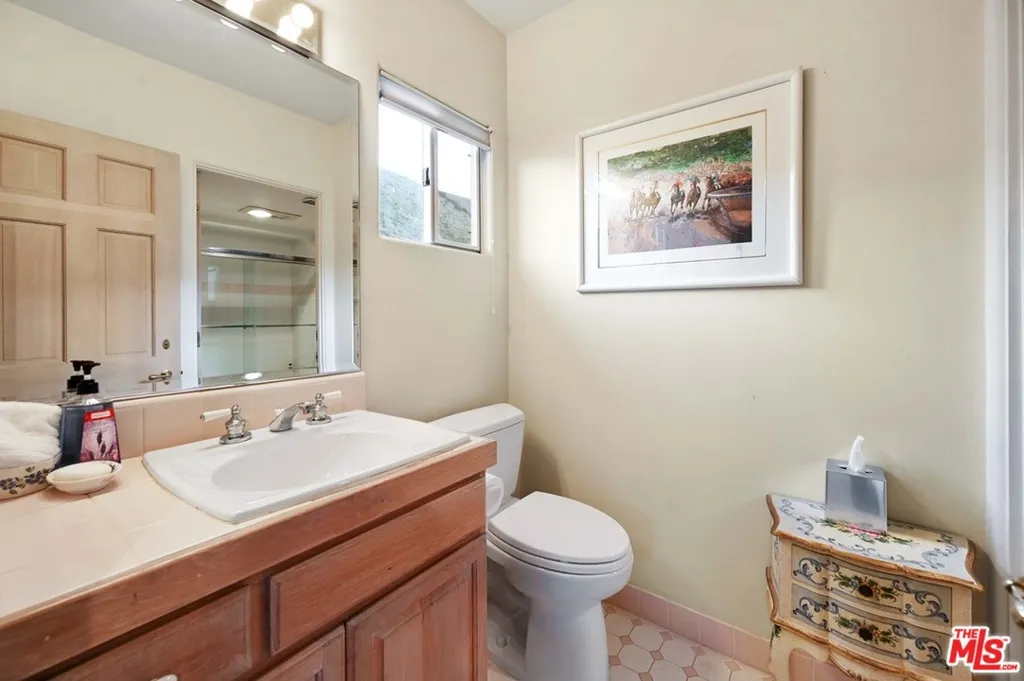 26763 Mulholland, Calabasas, California 91302 home-pic-35