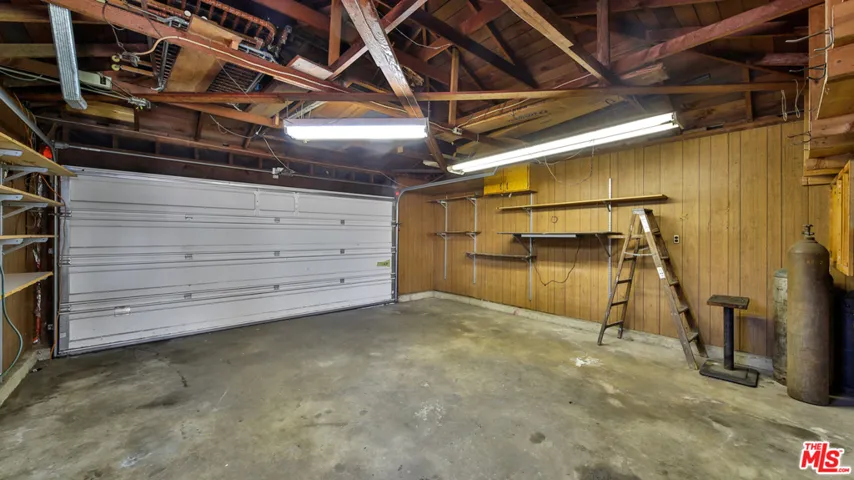2320 N Bullis Road, Compton, California 90221