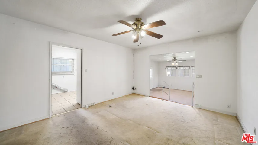 2320 N Bullis Road, Compton, California 90221