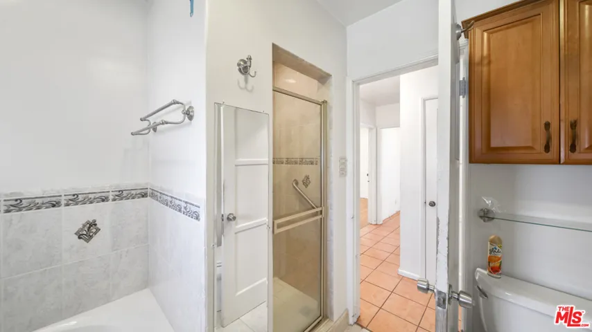 2320 N Bullis Road, Compton, California 90221