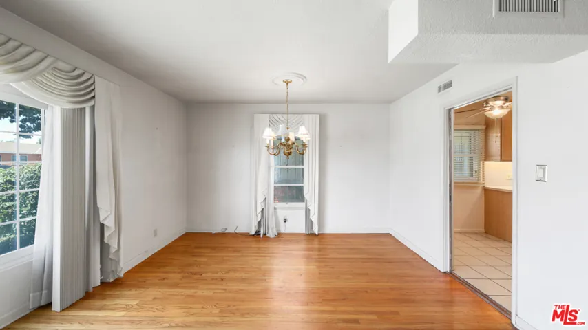 2320 N Bullis Road, Compton, California 90221