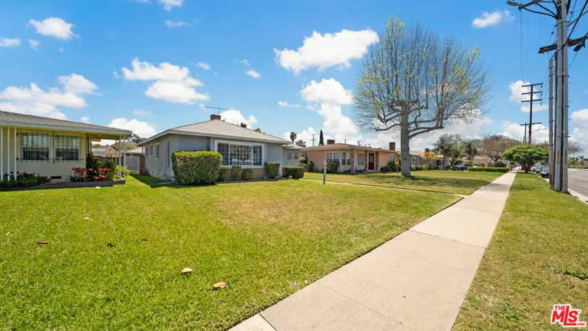 2320 N Bullis Road, Compton, California 90221