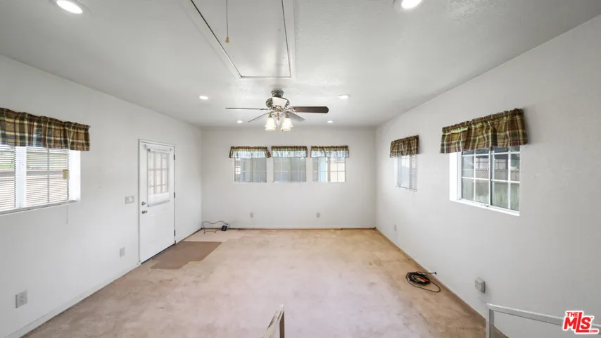 2320 N Bullis Road, Compton, California 90221
