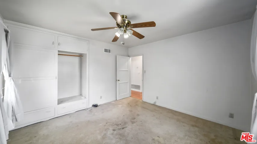 2320 N Bullis Road, Compton, California 90221