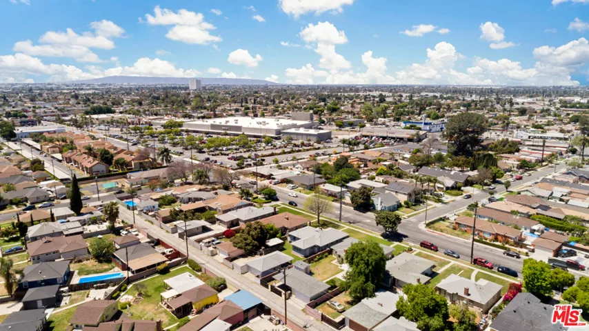 2320 N Bullis Road, Compton, California 90221