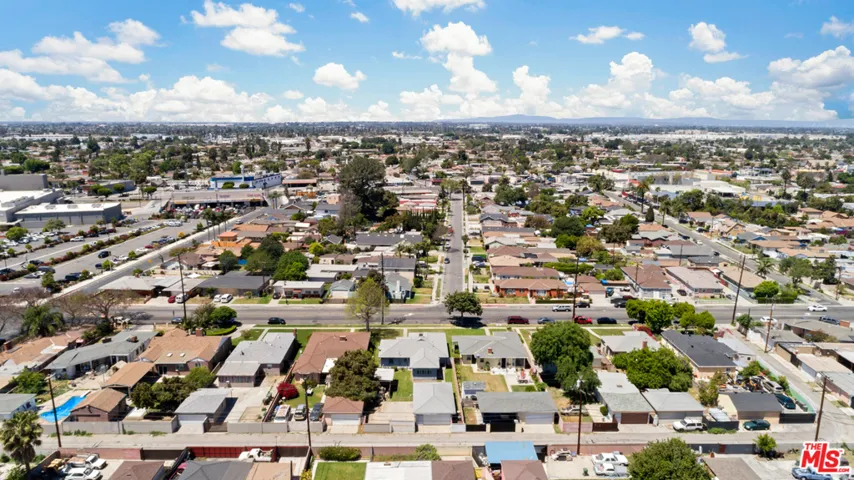 2320 N Bullis Road, Compton, California 90221