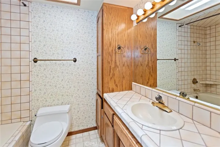 18221 Fairburn Street, Hesperia, California 92345