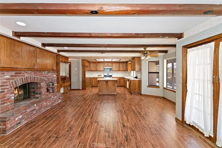 18221 Fairburn Street, Hesperia, California 92345
