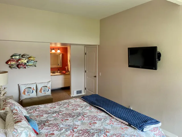 2nd bedroom - loft style