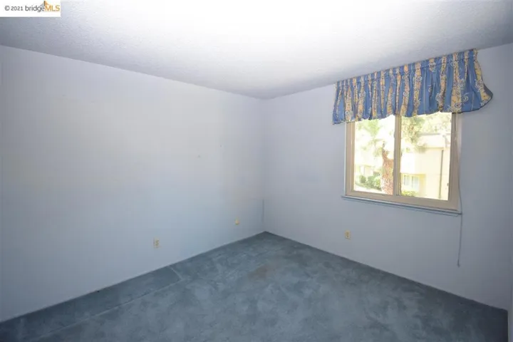 8889 Salmon Falls Dr C, Sacramento, California 95826