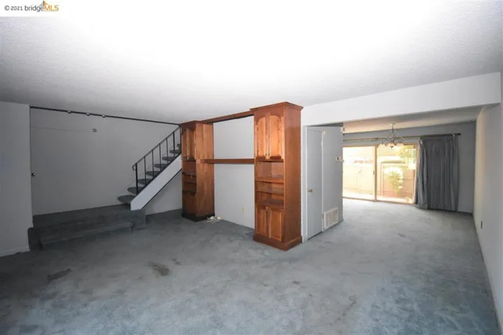 8889 Salmon Falls Dr C, Sacramento, California 95826