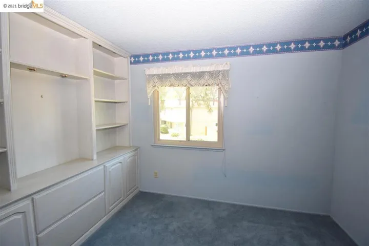 8889 Salmon Falls Dr C, Sacramento, California 95826