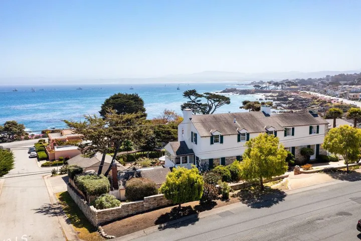 888 Del Monte Boulevard, Pacific Grove, California 93950