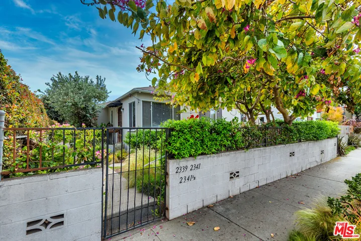 2339 Abbot Kinney Boulevard, Los Angeles, California 90291, ,Residential Income,For Sale,Abbot Kinney,21723950