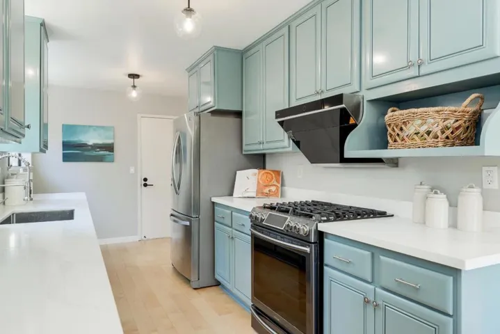 777 Cascade Drive, Sunnyvale, California 94087