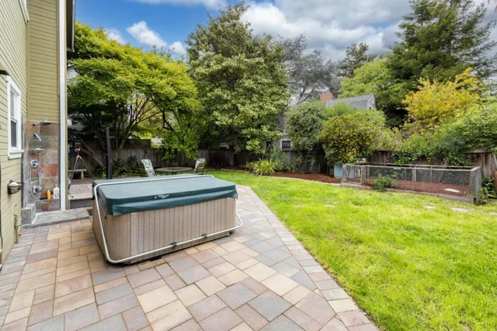 128 Otis Street, Santa Cruz, California 95060