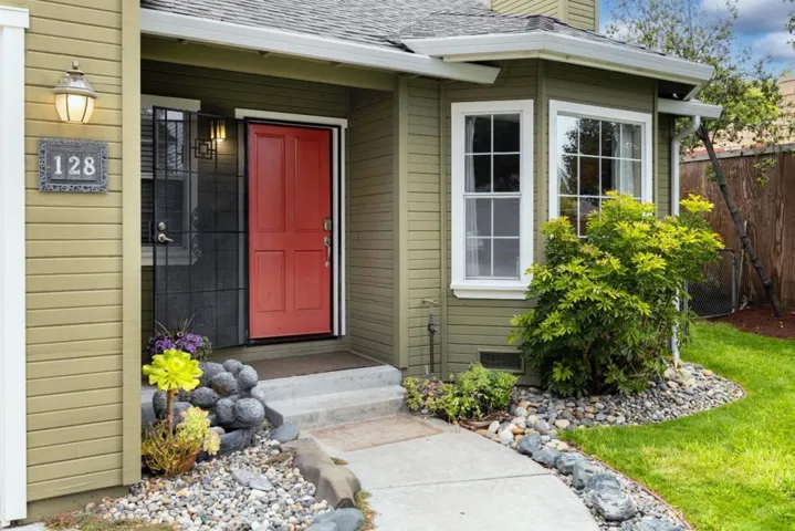 128 Otis Street, Santa Cruz, California 95060