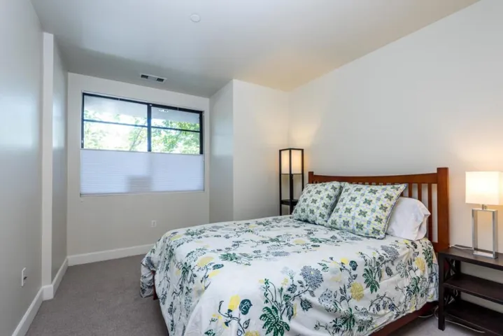 800 High Street 105, Palo Alto, California 94301