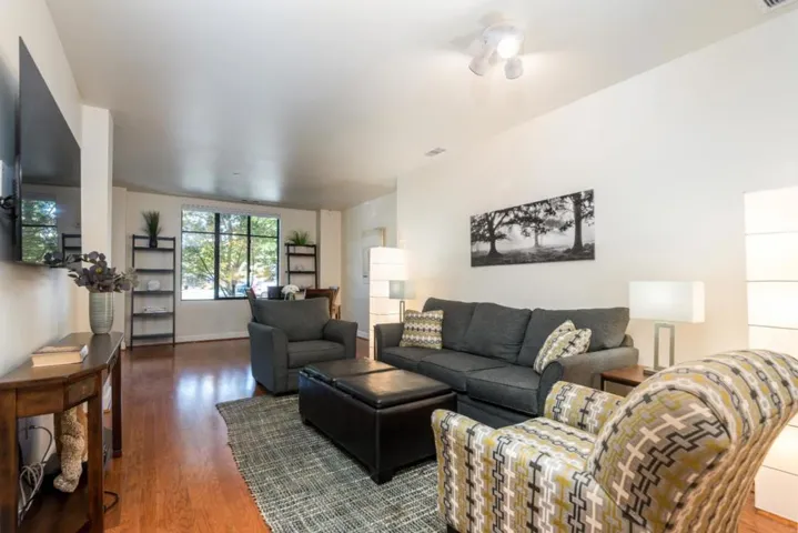 800 High Street 105, Palo Alto, California 94301