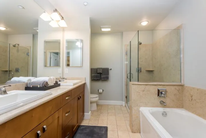 800 High Street 105, Palo Alto, California 94301