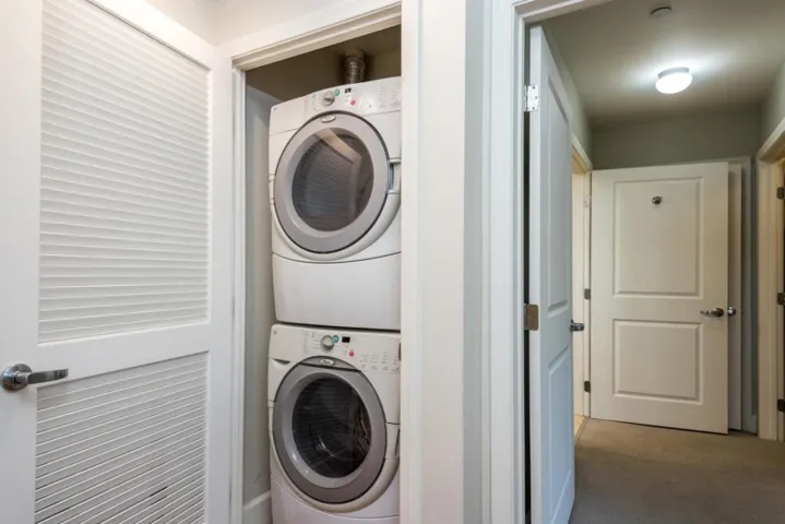 800 High Street 105, Palo Alto, California 94301