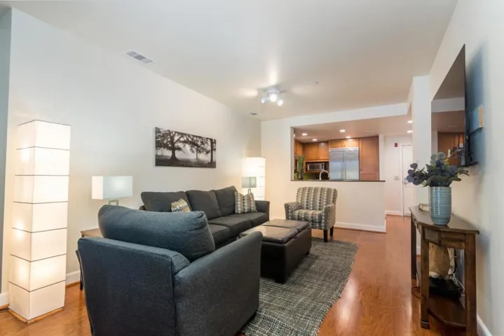 800 High Street 105, Palo Alto, California 94301