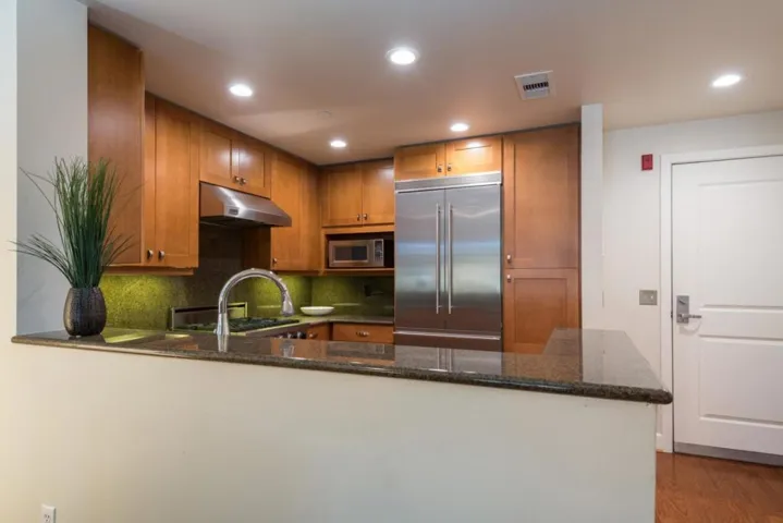 800 High Street 105, Palo Alto, California 94301