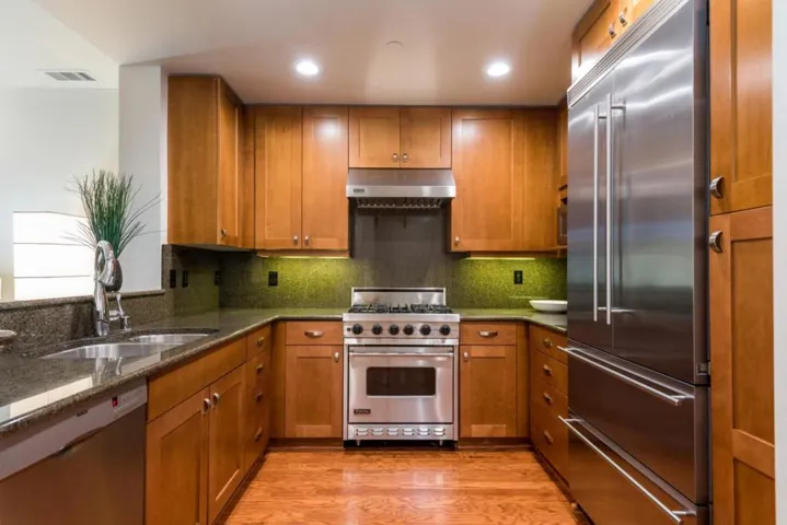800 High Street 105, Palo Alto, California 94301