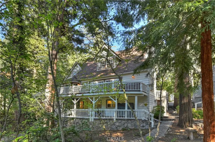 159 Cedar Circle, Lake Arrowhead, California 92352