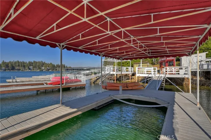 159 Cedar Circle, Lake Arrowhead, California 92352