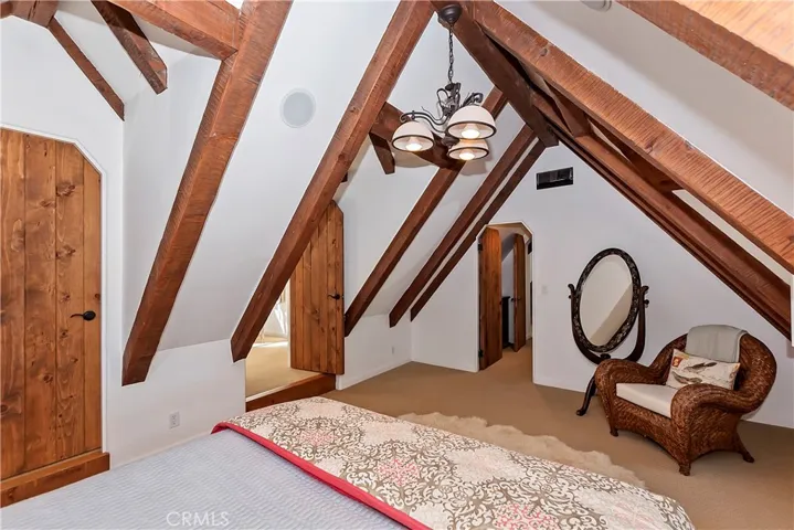 159 Cedar Circle, Lake Arrowhead, California 92352