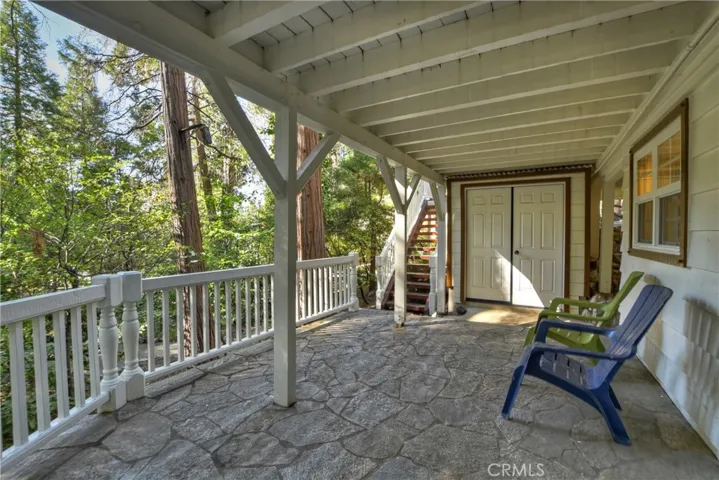 159 Cedar Circle, Lake Arrowhead, California 92352