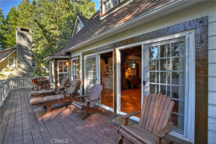 159 Cedar Circle, Lake Arrowhead, California 92352