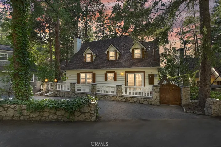 159 Cedar Circle, Lake Arrowhead, California 92352