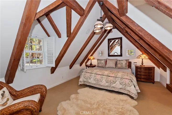 159 Cedar Circle, Lake Arrowhead, California 92352