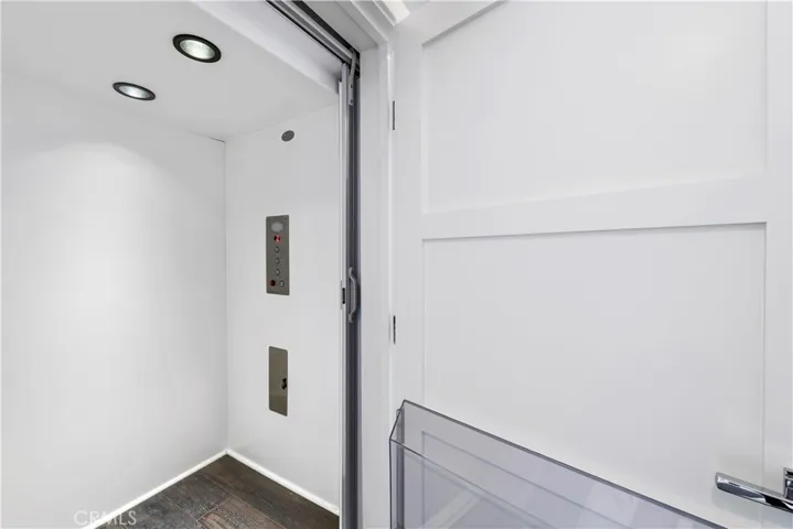 1339 Dunning Drive, Laguna Beach, California 92651
