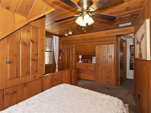 777 Ivy Lane, Lake Arrowhead, California 92352
