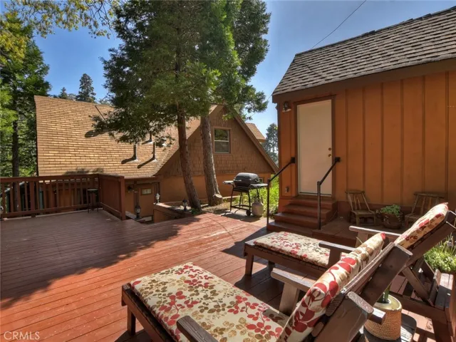 777 Ivy Lane, Lake Arrowhead, California 92352