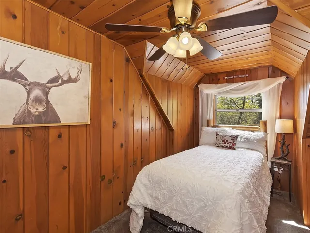 777 Ivy Lane, Lake Arrowhead, California 92352