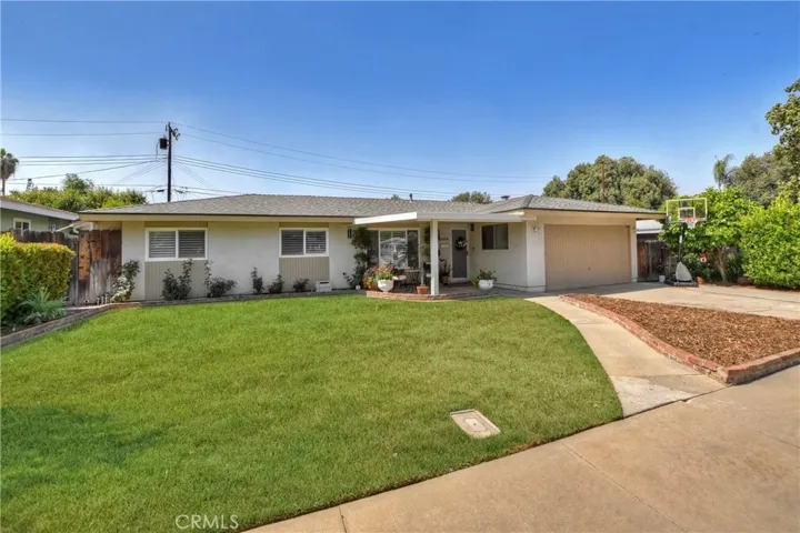 229 Phlox Avenue, Redlands, California 92373