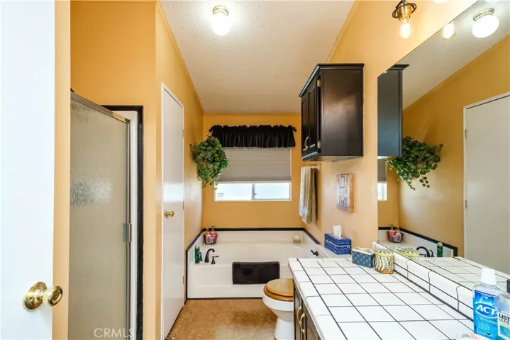 11579 Amarillo Road, Phelan, California 92371