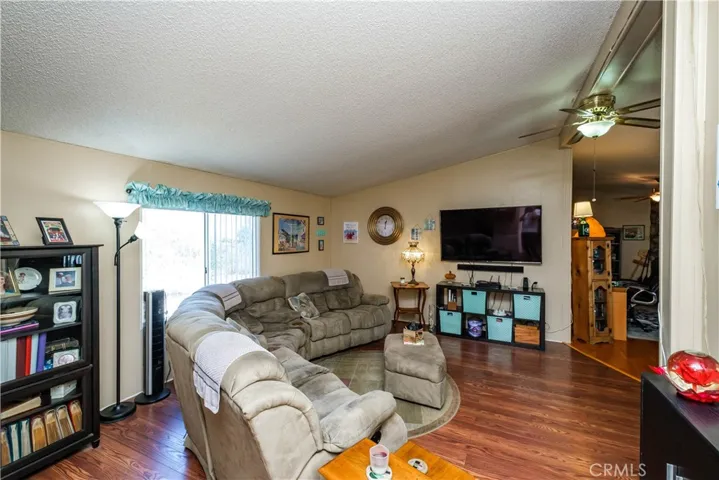 11579 Amarillo Road, Phelan, California 92371