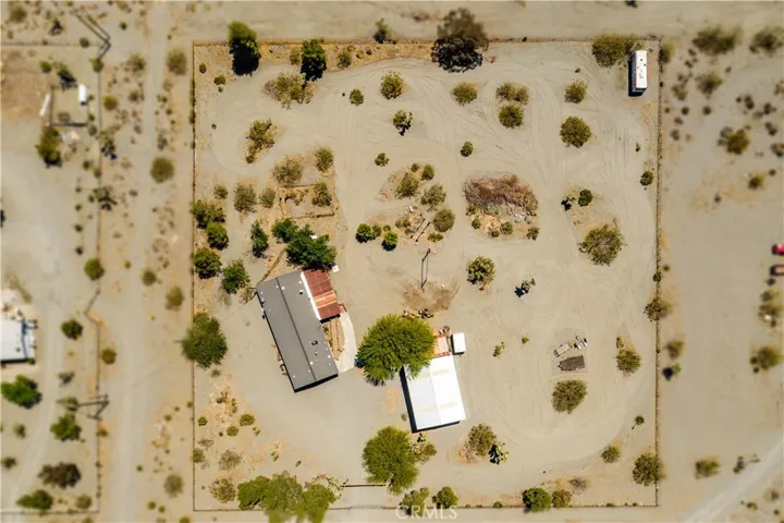 11579 Amarillo Road, Phelan, California 92371