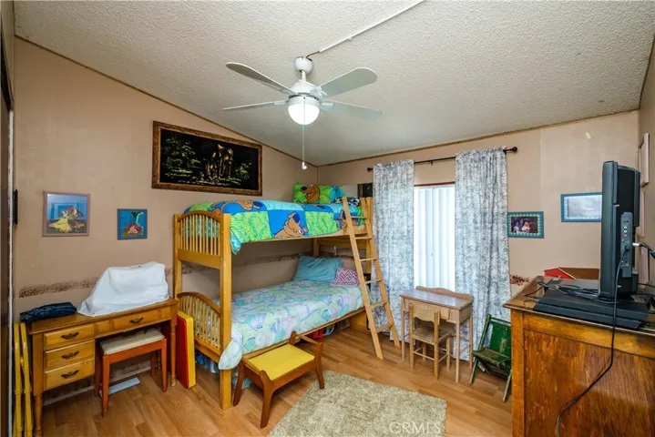 11579 Amarillo Road, Phelan, California 92371