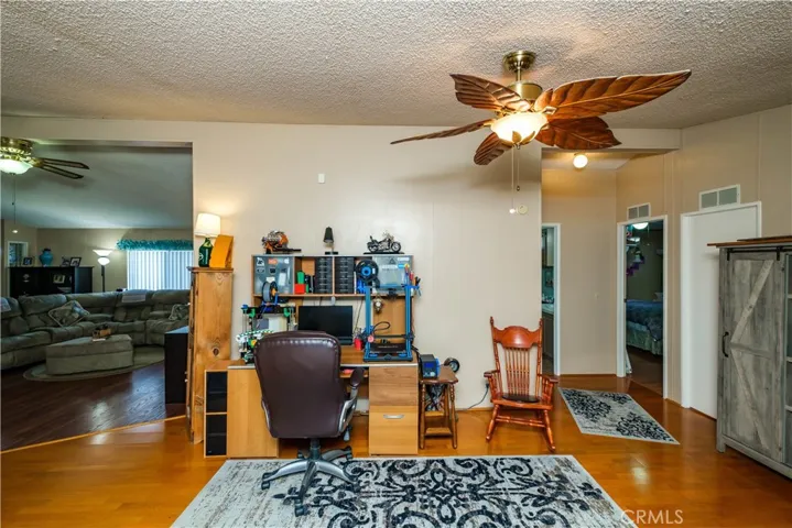 11579 Amarillo Road, Phelan, California 92371
